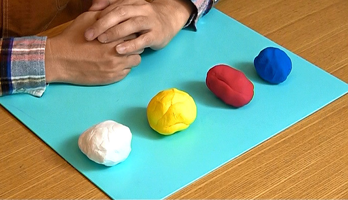 片桐仁の親子でねんどアート 1 ねんどを知ろう 子育てに役立つ情報満載 すくコム Nhkエデュケーショナル 片桐仁の親子でねんどアート 1 ねんどを知ろう 子育てに役立つ情報満載 すくコム Nhkエデュケーショナル