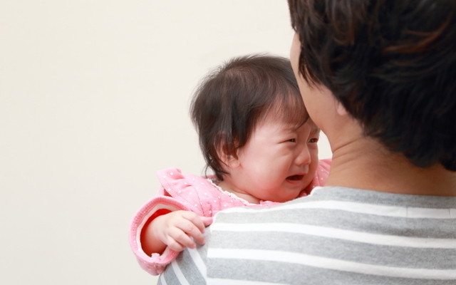 夜泣きはつらいよ 寝不足 パパへの不満 こうして乗り切った ママたちの共感の声 みんなのエピソード 子育てに役立つ情報満載 すくコム Nhkエデュケーショナル