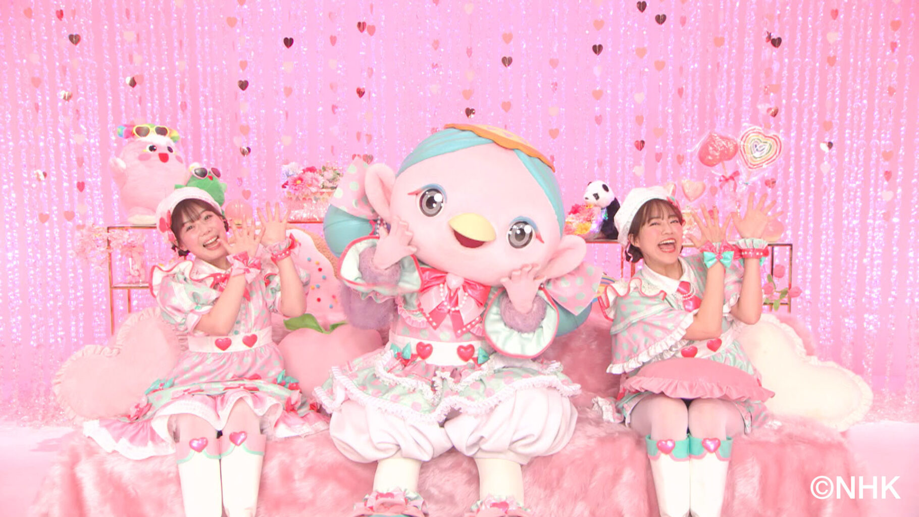 saishinbestmomo2025_momoiro06