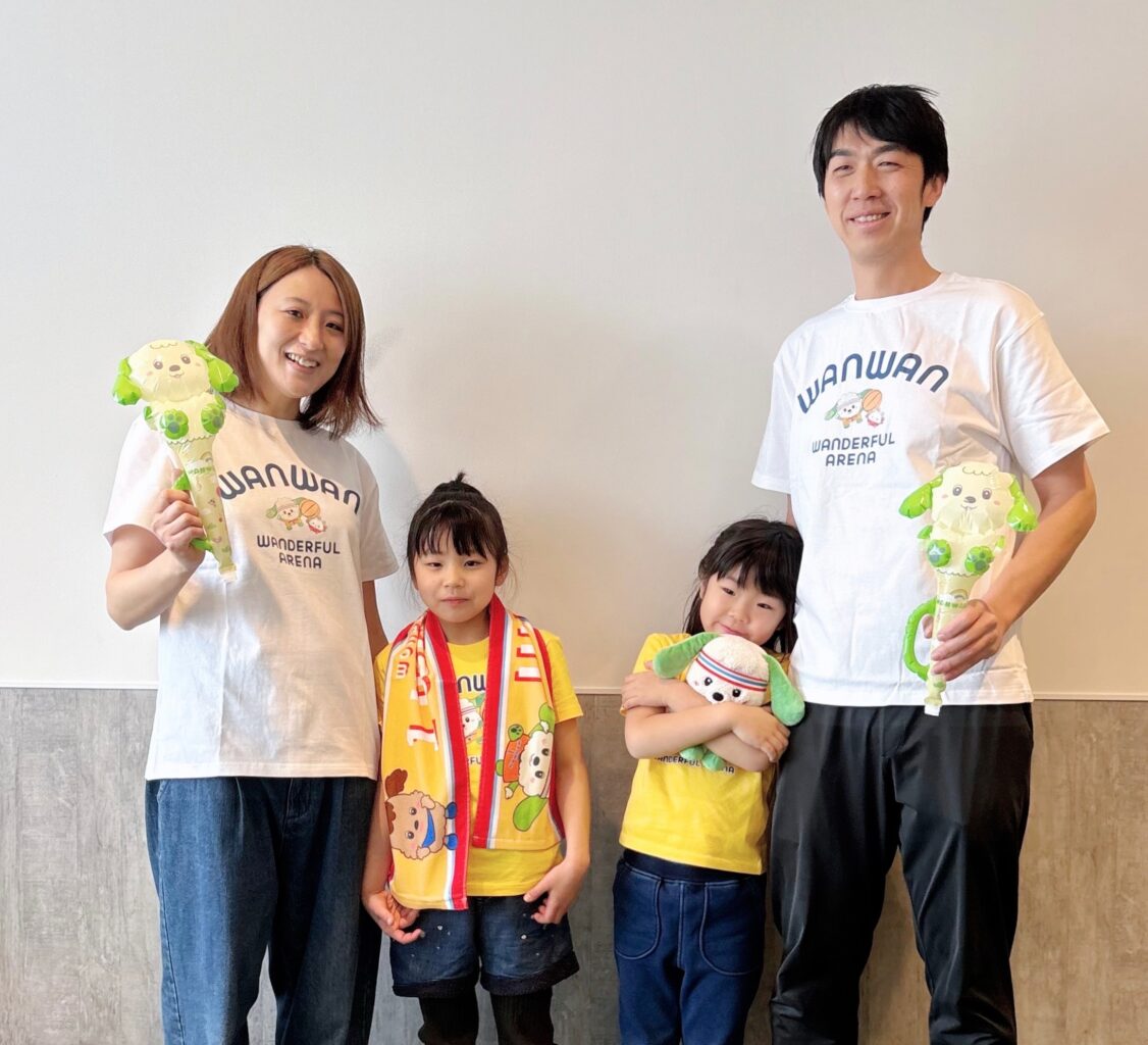 wwan13_ina_goods_tshit4s